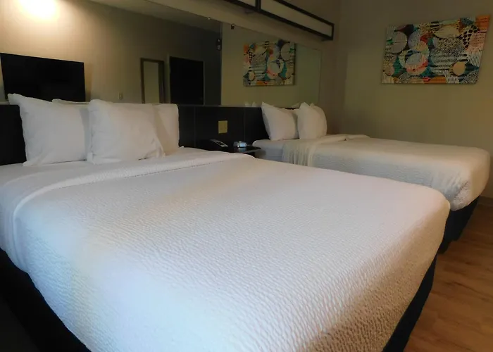 Microtel Inn & Suites By Wyndham Wheeling At The Highlands