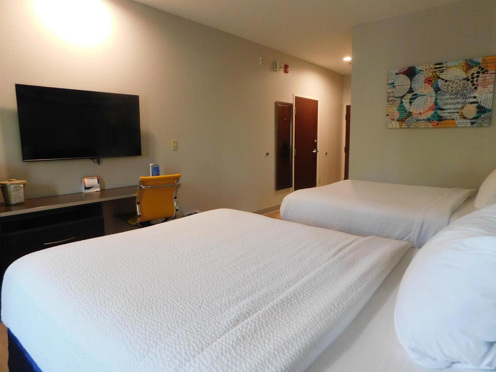 Hotel Microtel & By Wyndham Wheeling At The Highlands Triadelphia
