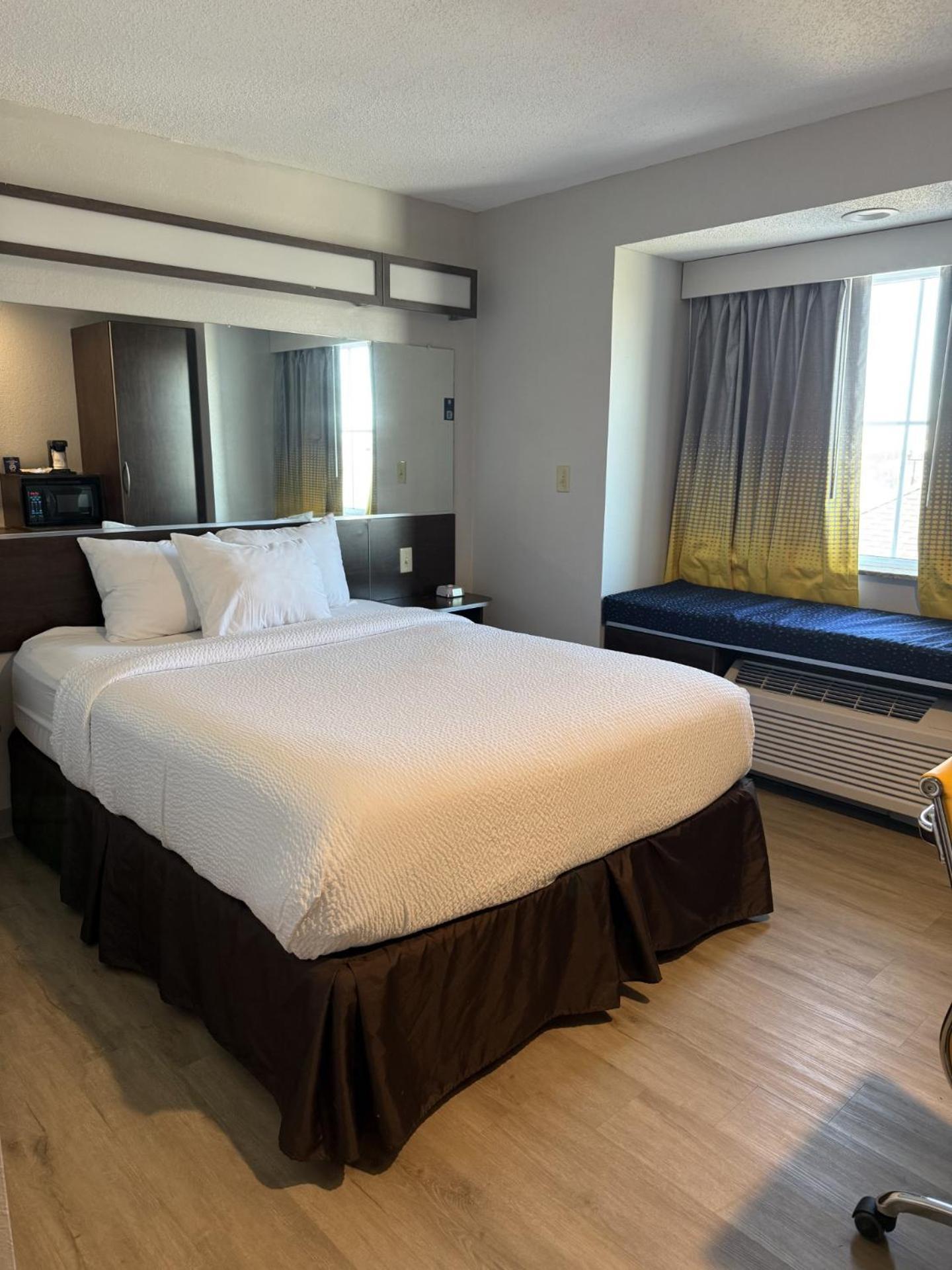 Microtel & By Wyndham Wheeling At The Highlands 2* Triadelphia