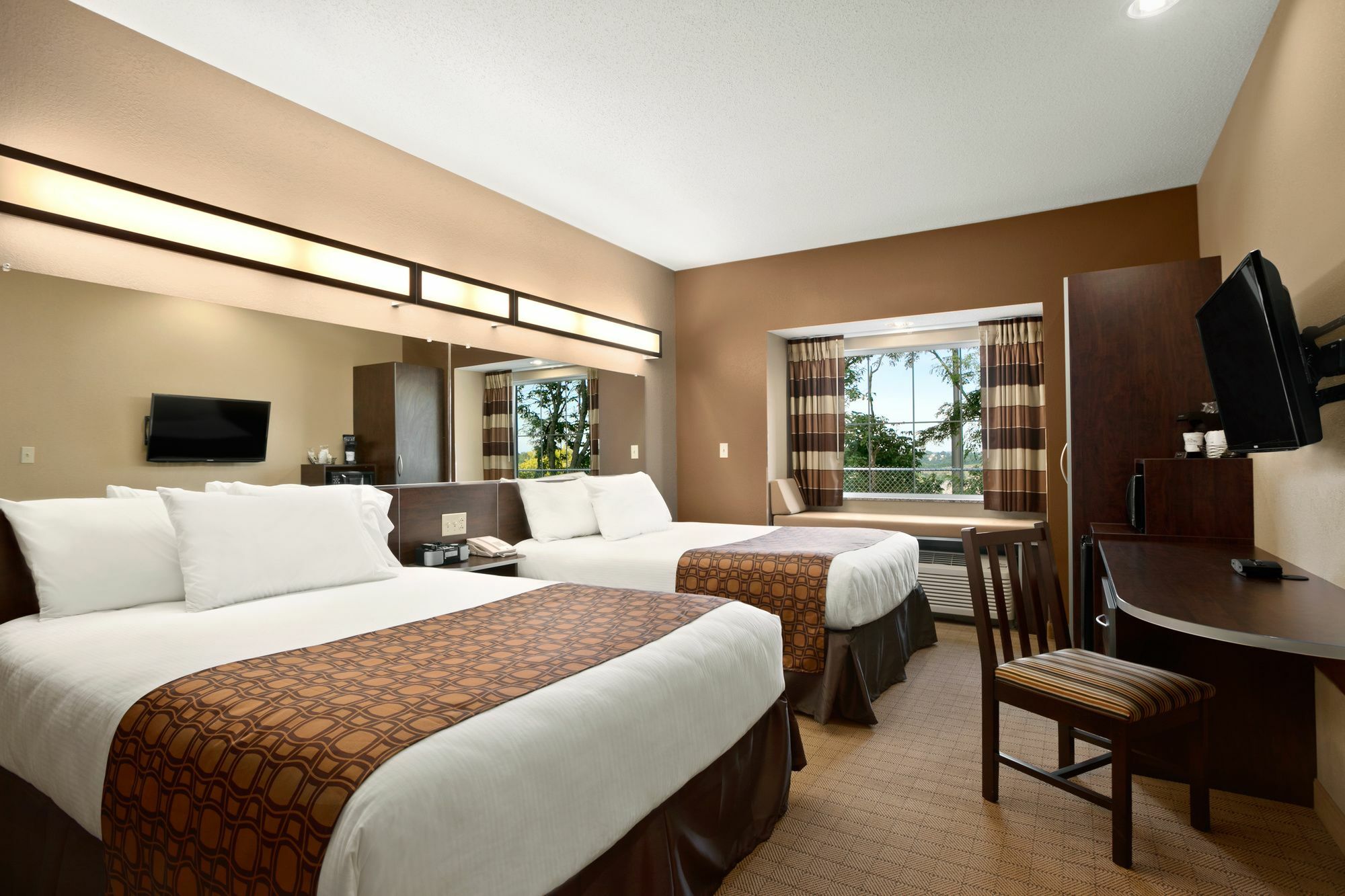 Hotel Microtel & By Wyndham Wheeling At The Highlands 2*